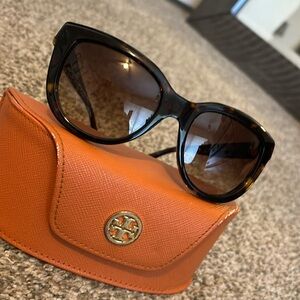 Tory Burch Sunnies